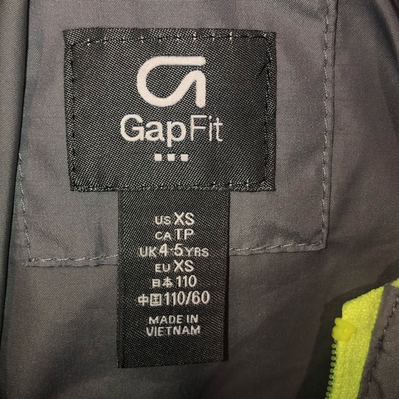 Boys Gap Fit Windbreaker Jacket. - Picture 3 of 3